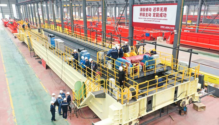 The Zhanjiang crane of Baosteel manufactured by Henan mine passed the expert a inspection again!