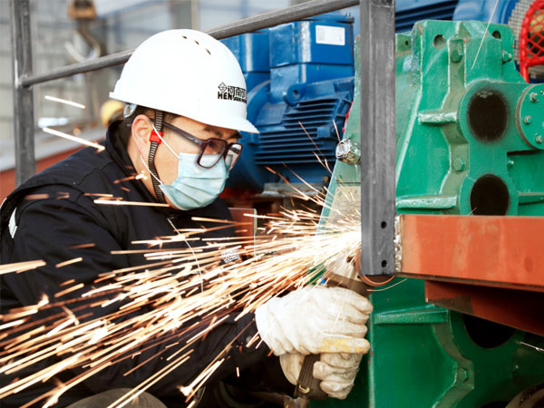 Making 260 ton casting crane Trolley