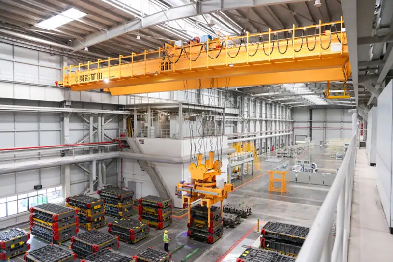 Henan Mine Crane Customizes Automated Mold Handling Cranes for a Leading Domestic Automotive Manufacturer