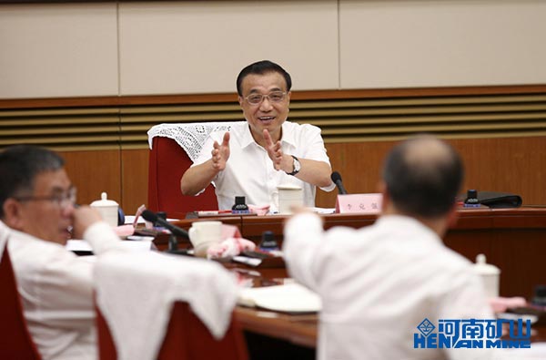 Manufacturing Upgrades and Economic Restructuring with Chinese Premier Li Keqiang.jpg
